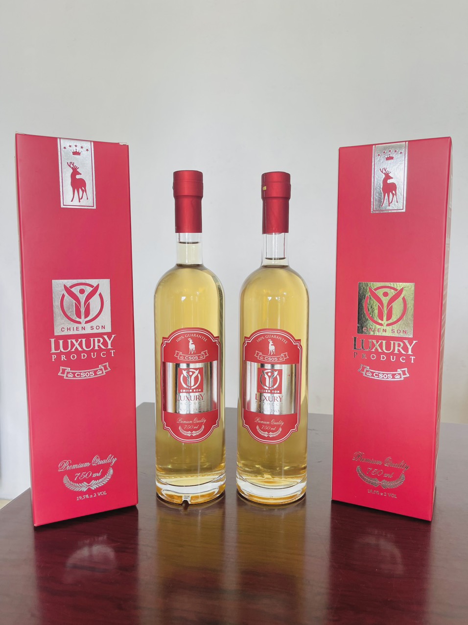 Rượu Nhung Hươu Chiến Sơn 750ml đỏ